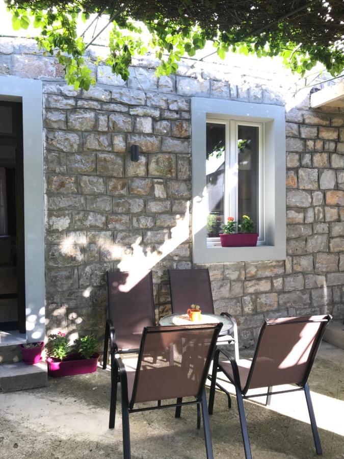 Etno Village Mihailovic ヘルツェグ・ノヴィ エクステリア 写真