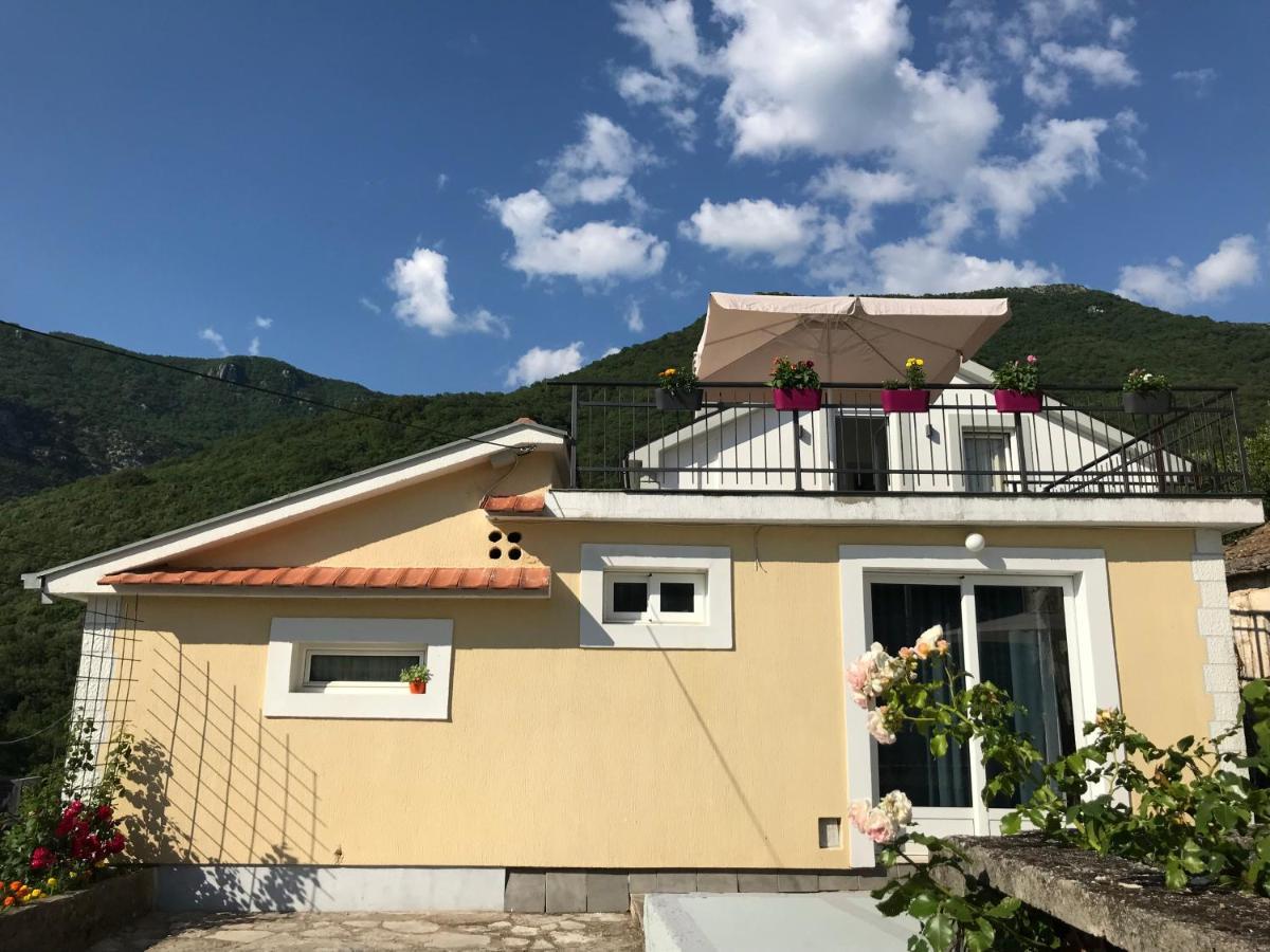 Etno Village Mihailovic ヘルツェグ・ノヴィ エクステリア 写真