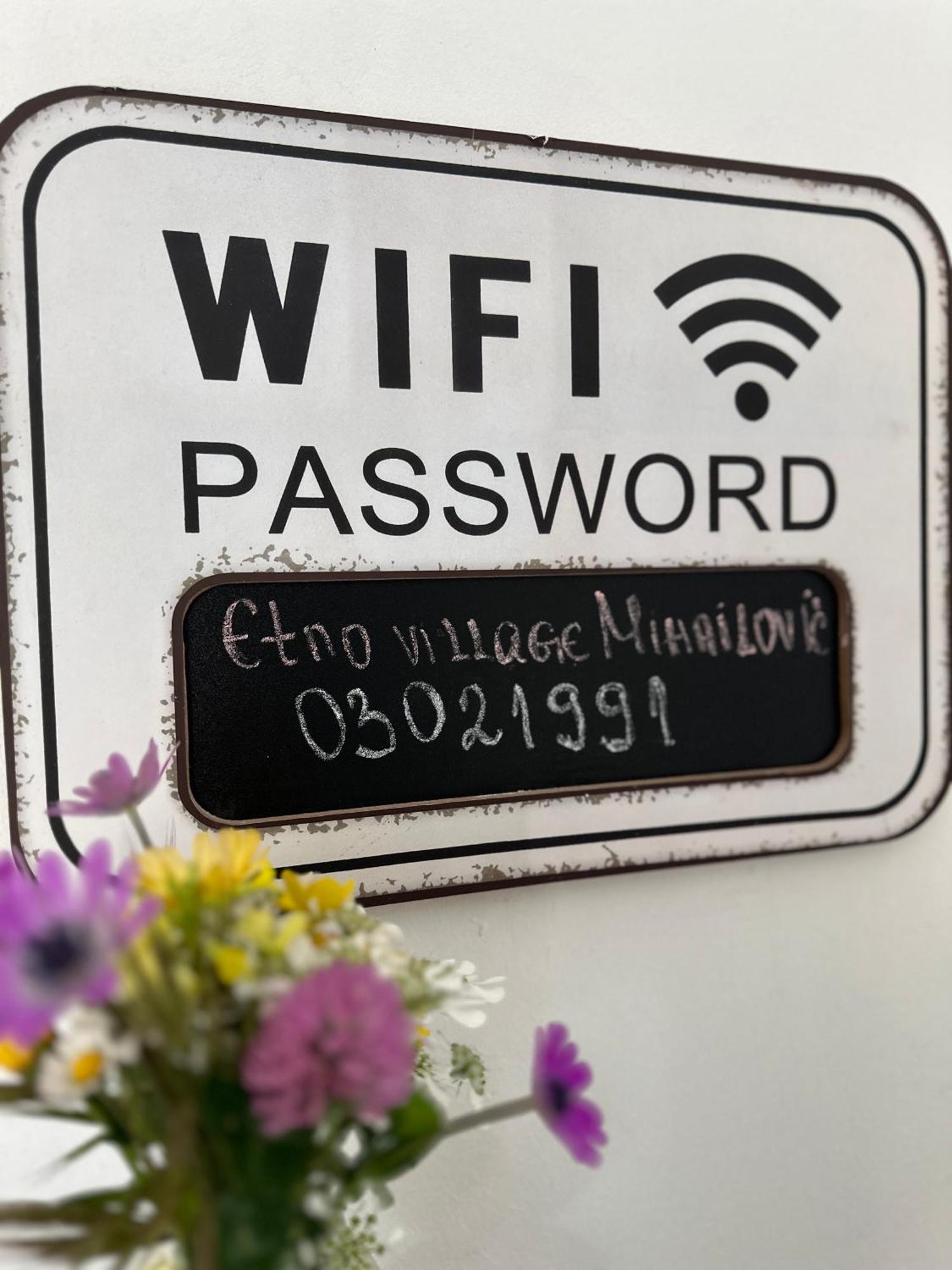 Etno Village Mihailovic ヘルツェグ・ノヴィ エクステリア 写真